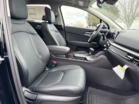 New 2026 Kia Sportage EX w/ EX Panorama Roof Package image 11