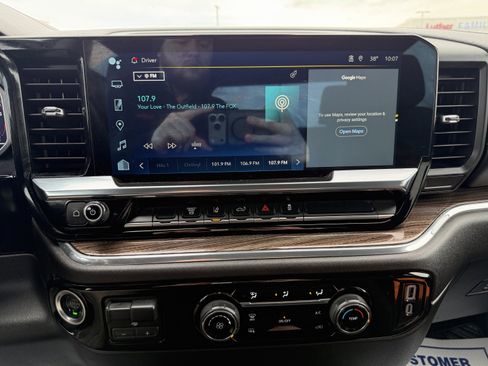 Used 2024 Chevrolet Silverado 2500 LT image 16