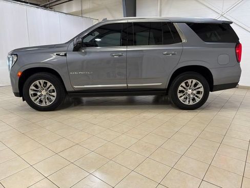 Used 2022 GMC Yukon Denali AWD/4WD image 3