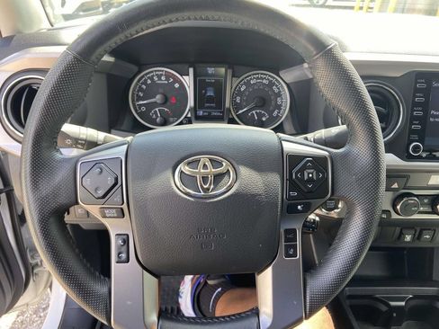 Used 2023 Toyota Tacoma SR5 RWD image 33