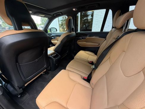 Used 2017 Volvo XC90 T6 Momentum w/ Vision Package AWD/4WD image 19