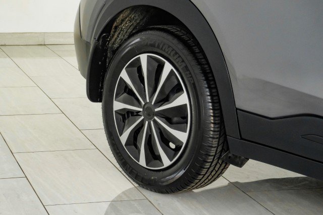 Used 2020 Nissan Kicks S w/ Interior Electronics Package FWD image 54