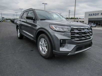 New 2025 Ford Explorer Active w/ Active Comfort Package