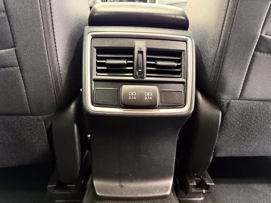Used 2022 Subaru Forester Premium AWD/4WD image 31