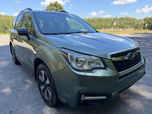 Used 2018 Subaru Forester 2.5i Premium image 3