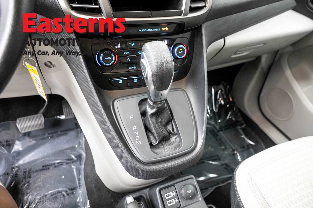 Used 2022 Ford Transit Connect XLT FWD image 13