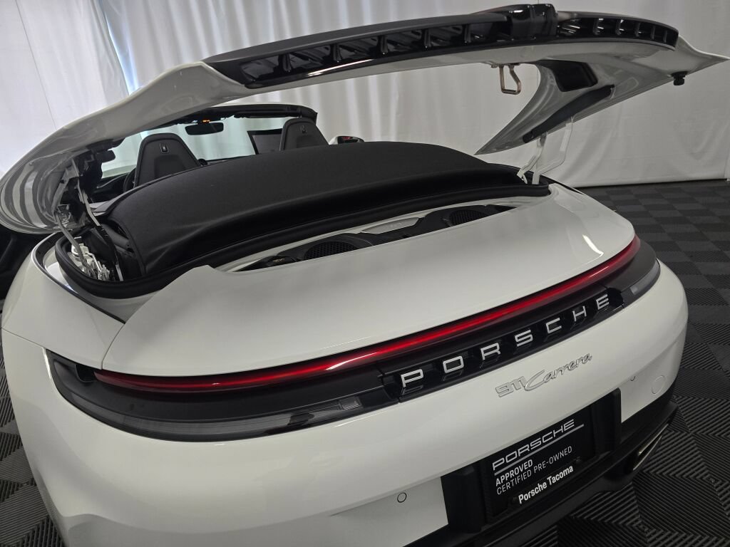 Certified 2025 Porsche 911 Carrera RWD image 25