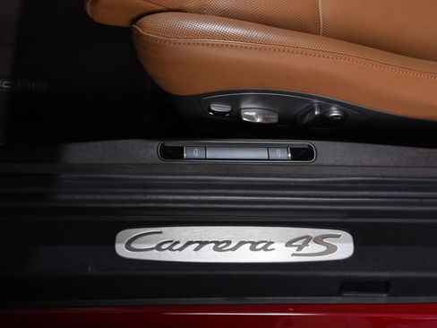 Used 2017 Porsche 911 Carrera 4S image 32
