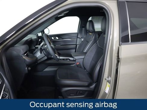 New 2026 Ford Explorer Tremor w/ Tremor Convenience Package AWD/4WD image 30