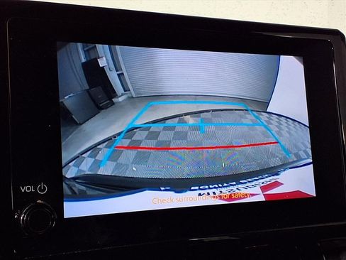 Used 2024 Toyota Corolla SE image 16