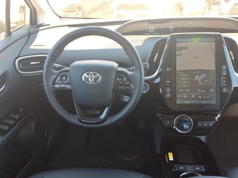 Used 2021 Toyota Prius Prime XLE FWD image 9