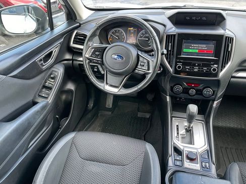 Used 2021 Subaru Forester Premium image 9