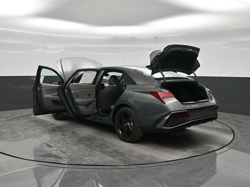 New 2026 Hyundai Elantra Sport FWD image 44