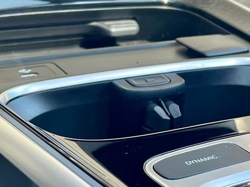 Certified 2025 Mercedes-Benz GLB 250 4MATIC image 36