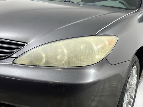 Used 2005 Toyota Camry LE image 12