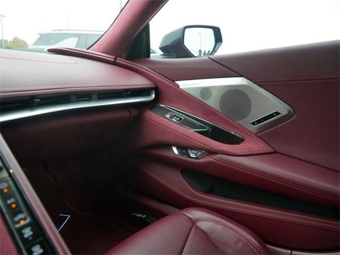 Used 2021 Chevrolet Corvette Stingray Premium Cpe w/ Z51 Performance Package image 33