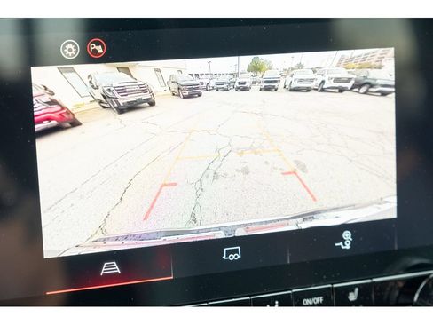 New 2026 GMC Canyon AT4 AWD/4WD image 23