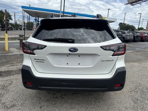 Certified 2023 Subaru Outback Premium AWD/4WD image 4