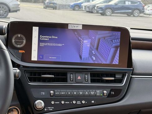 Used 2025 Lexus ES 350 Premium w/ Premium Package image 10