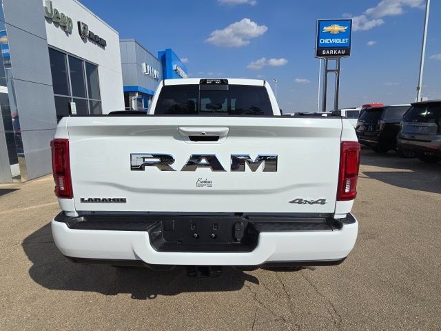 Used 2025 RAM 2500 Laramie AWD/4WD image 4