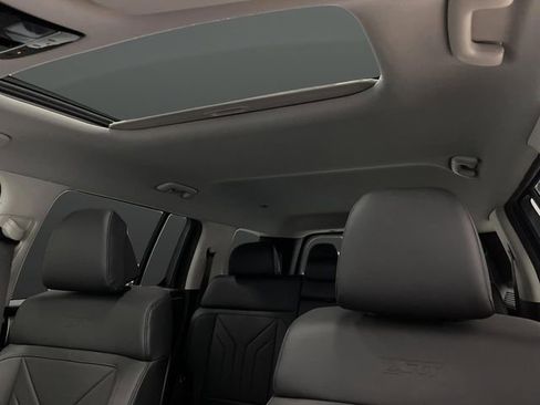 Used 2025 Hyundai Santa Fe XRT image 7