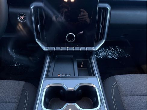 New 2026 GMC Acadia Elevation image 9