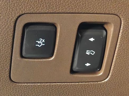 Used 2022 Ford F350 King Ranch w/ King Ranch Ultimate Package AWD/4WD image 14