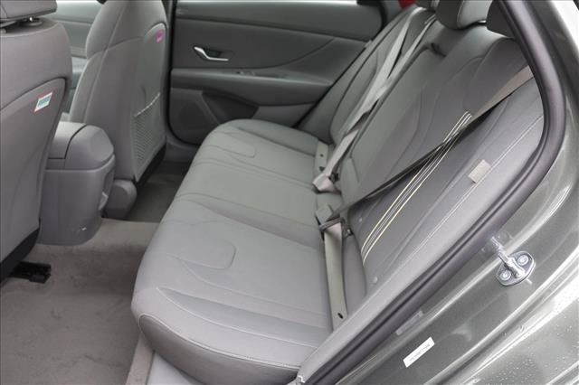 Certified 2026 Hyundai Elantra SEL Sport Premium FWD image 23