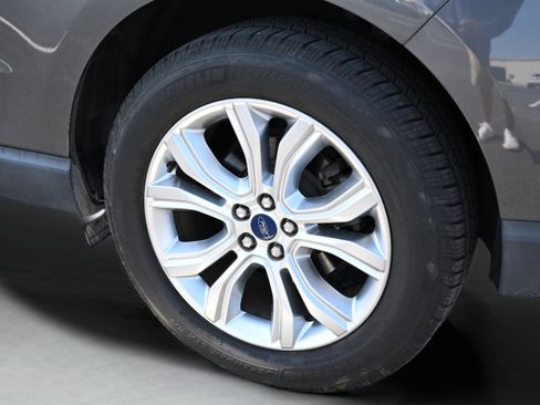 Used 2020 Ford Edge Titanium w/ Equipment Group 301A FWD image 37