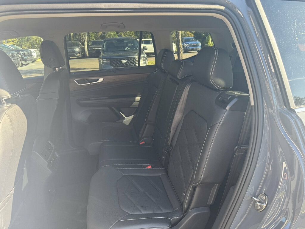 Used 2026 Volkswagen Atlas SE AWD/4WD image 7