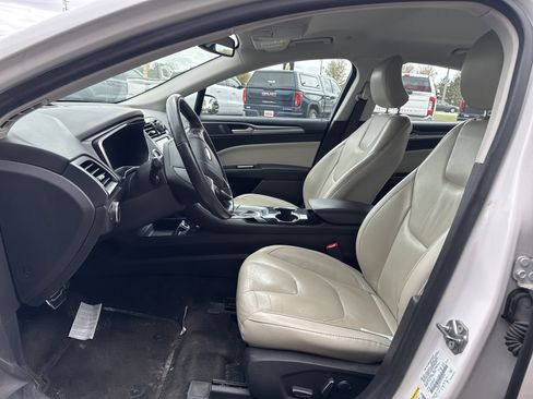 Used 2015 Ford Fusion Titanium FWD image 4