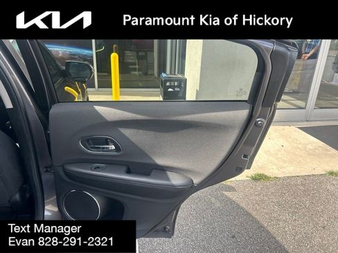 Used 2020 Honda HR-V EX image 12