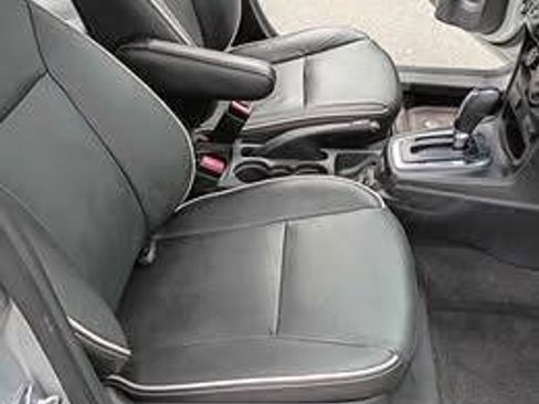 Used 2013 Ford Fiesta Titanium FWD image 15