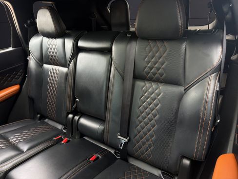 Used 2024 Mitsubishi Outlander SEL FWD image 19