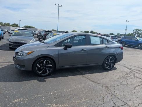 Used 2024 Nissan Versa SR FWD image 4