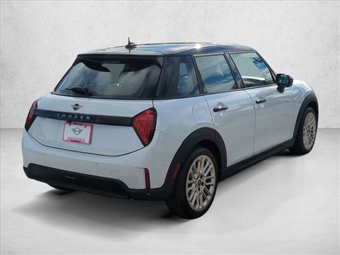 New 2026 MINI Cooper S image 2