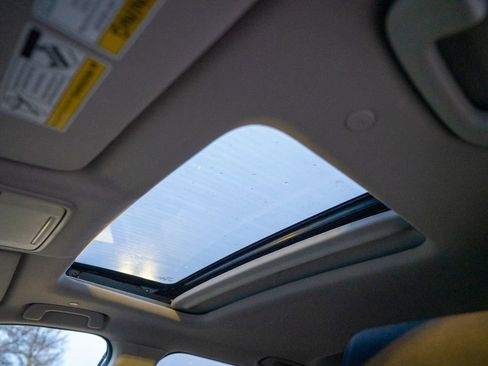 Used 2023 Honda CR-V EX image 22