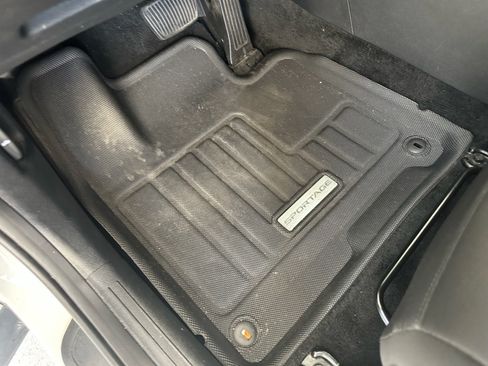 Used 2023 Kia Sportage LX FWD image 24