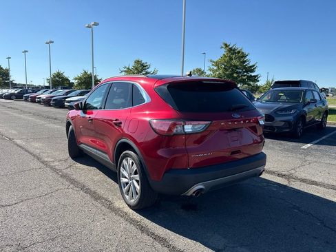 Used 2021 Ford Escape Titanium w/ Titanium Elite Package AWD/4WD image 9