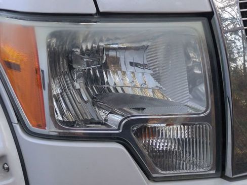 Used 2011 Ford F150 Lariat w/ Lariat Plus Pkg image 4