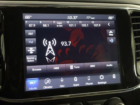 Used 2022 Jeep Grand Cherokee Laredo E RWD image 29