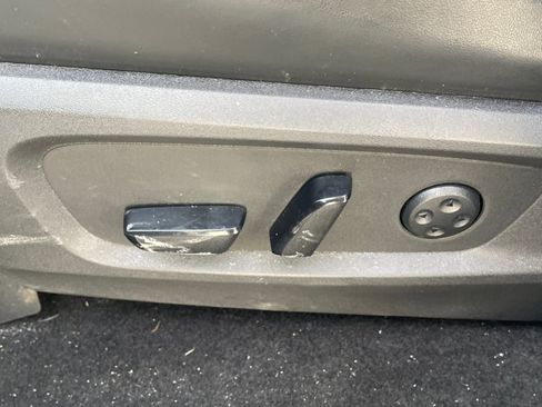 Used 2023 INFINITI QX60 Pure image 17