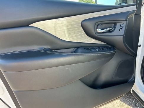 Used 2018 Nissan Murano SL w/ Midnight Edition Package AWD/4WD image 18