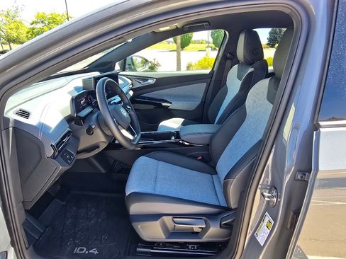 Used 2024 Volkswagen ID.4 2WD image 12
