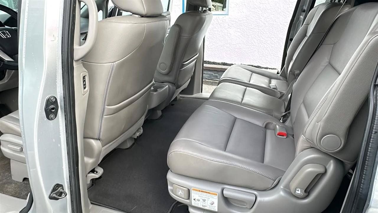 Used 2013 Honda Odyssey Touring image 23