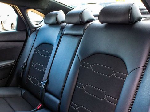 Used 2023 Kia Forte GT-Line w/ GT-Line Technology Package image 33