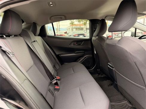 Used 2024 Toyota Prius Prime SE image 19