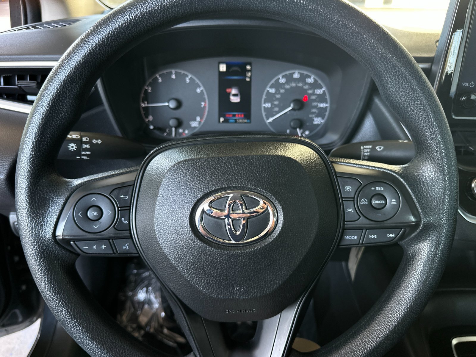 Used 2024 Toyota Corolla LE FWD image 19