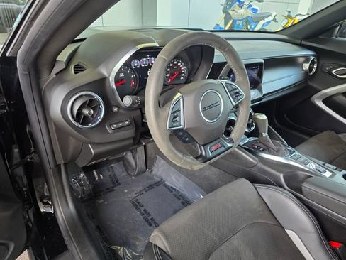 Used 2021 Chevrolet Camaro SS RWD image 17