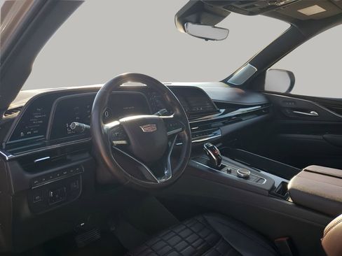 Certified 2023 Cadillac Escalade ESV Premium Luxury Platinum w/ LPO, Radiant Package image 31